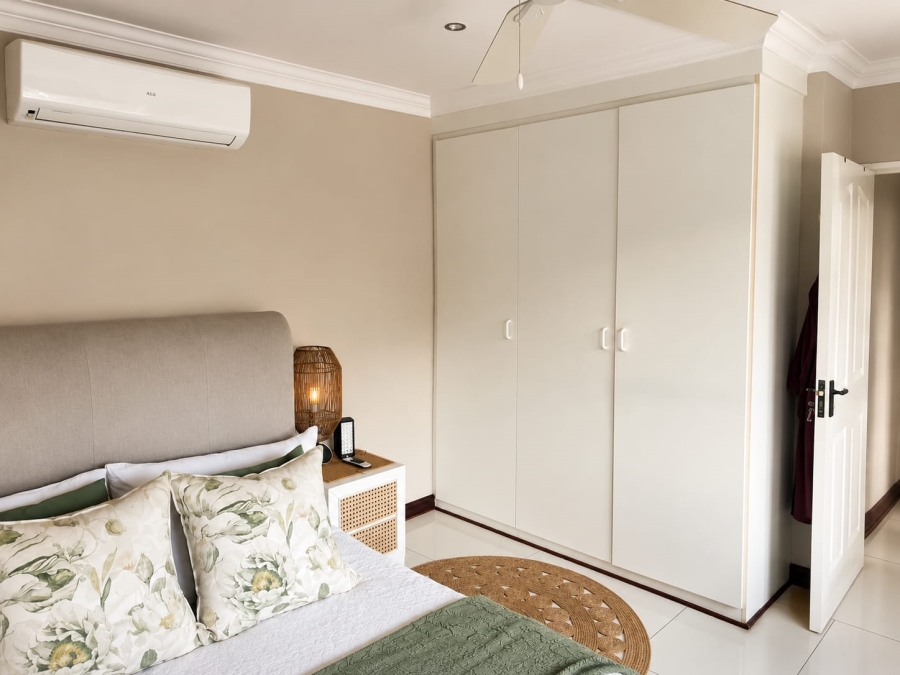 4 Bedroom Property for Sale in Caribbean Beach Club North West